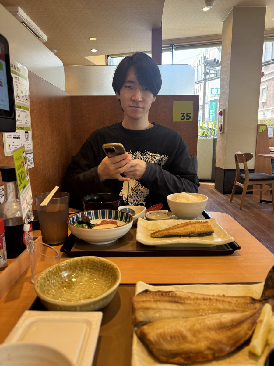 山下ゆっしー tweet media