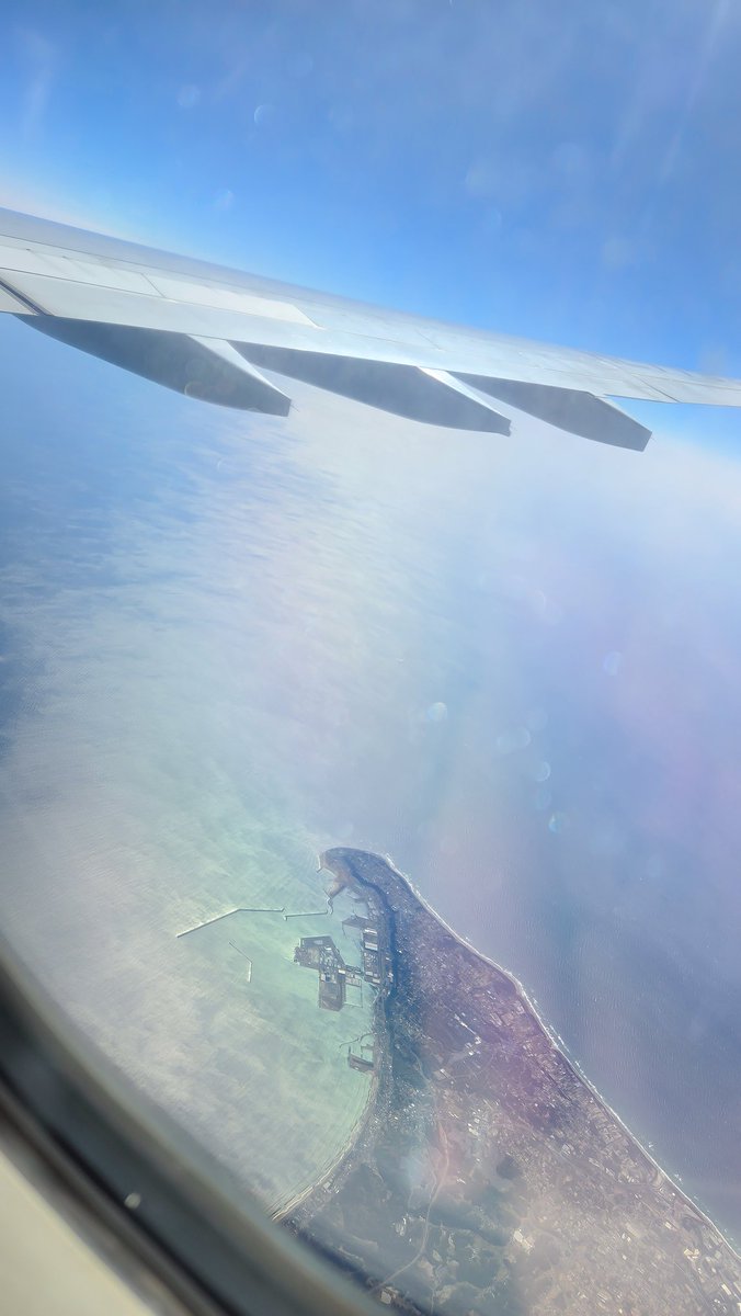 sa6316's tweet photo. 飛行機の中から✈✈✈ https://t.co/zkyDy7pl8t