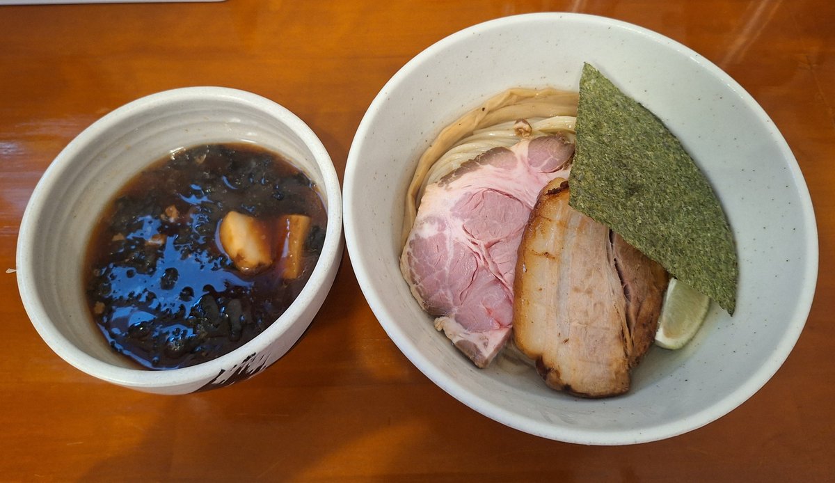 sarla_psy's tweet photo. 看護学校授業後の一杯😋🍜今年は趣向を変えて、同じお店のつけそばにしてみました✌️ https://t.co/Aoito5xI56