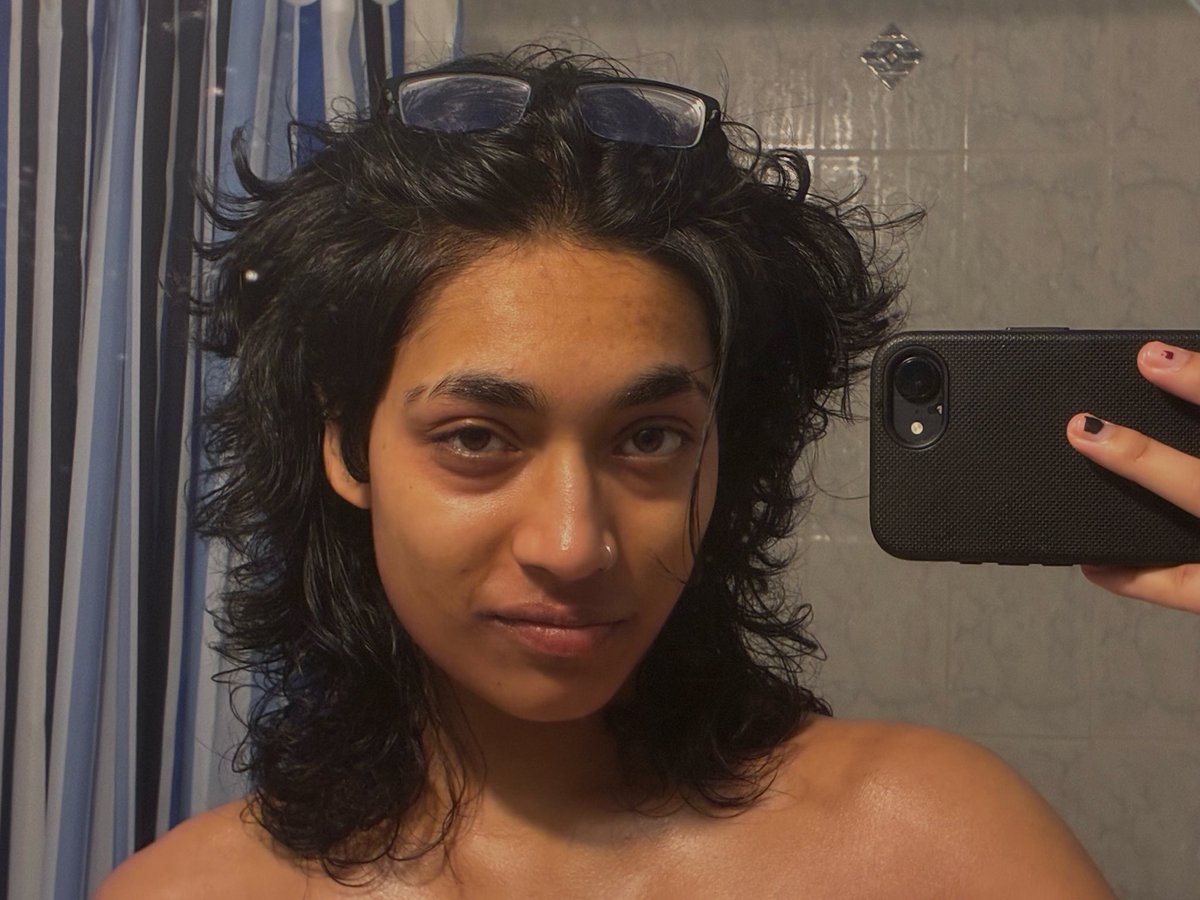 antitheticaldog's tweet photo. i gotta reslit my eyebrows and get more tattoos https://t.co/dOCqwgTqOW