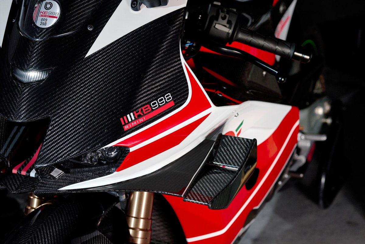 走る宝石。】 Ninja ZX-10RR譲りの強心臓に、 bimota独自の