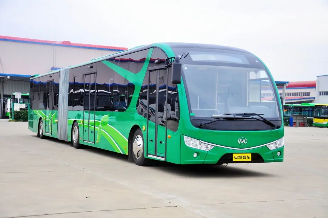 chinabusescom's tweet photo. Find the Best Buses Made in China:Ankai 60th Anniversary: Classic City Bus Models Showcase-05

HFF6180G02CE5，HFF6112GK50，HFF6850GK60，HFF6121G03EV 
#Ankai #Chinabuses #Citybus https://t.co/MXJ874oSom