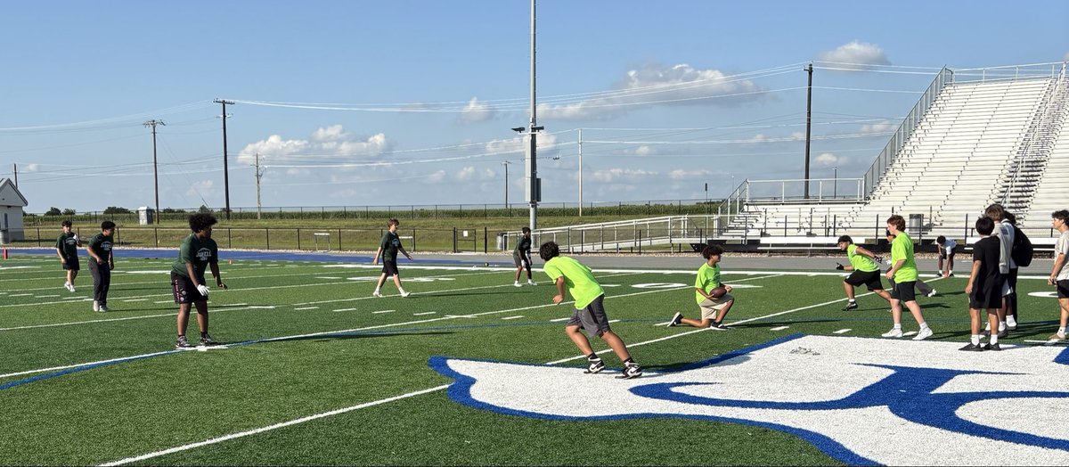 coachahaire's tweet photo. “Monday Night Football” Jarrell Youth 7 on 7 style. Also got to break in the new scoreboard. It was a fun time! @JarrellCougarFB @Jarrell_ISD https://t.co/tfGkovhLTS