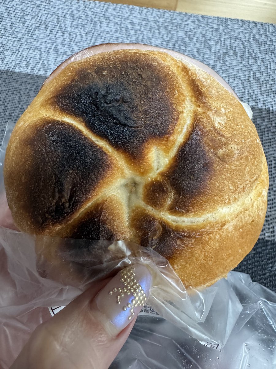 和三梵 tweet media