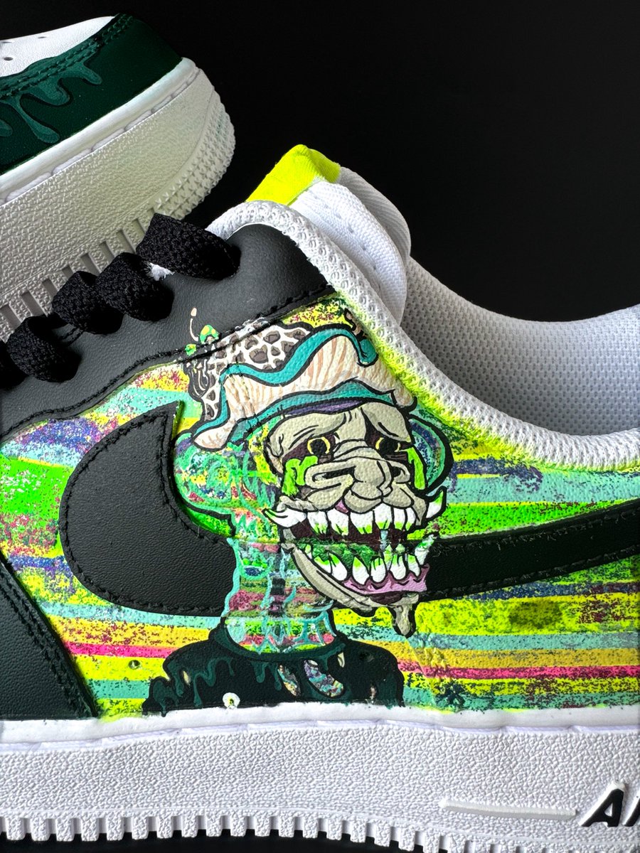 FRESHESTKICKS.ETH 👟 tweet media