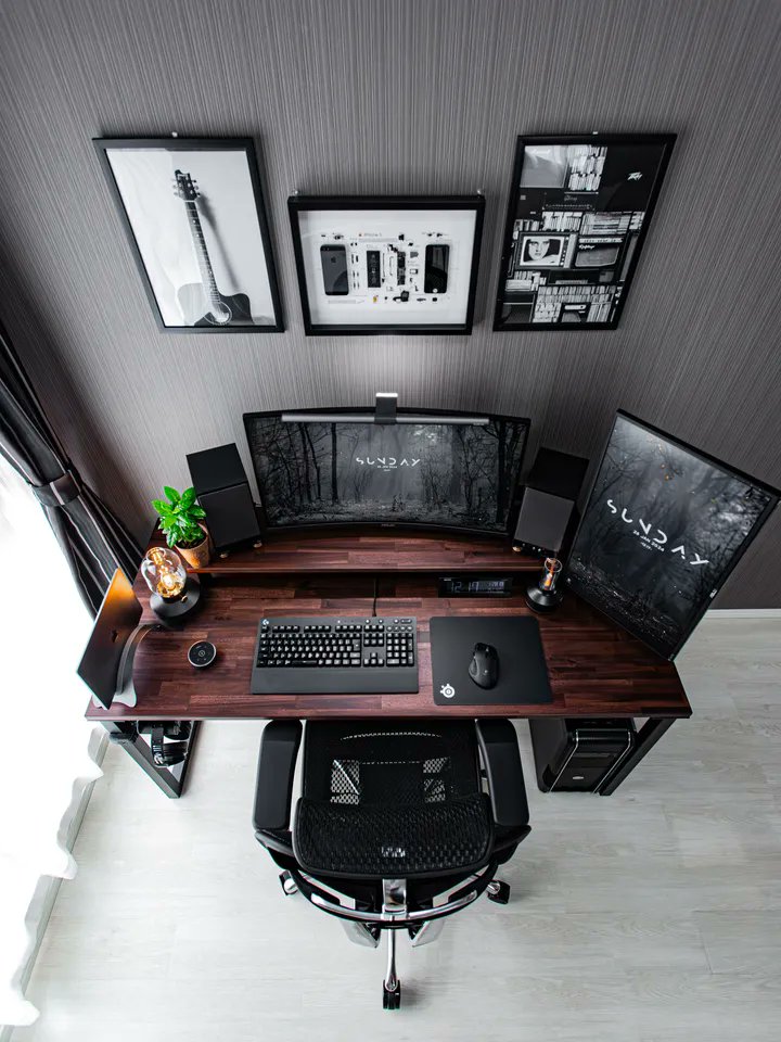 setups. | Desk Setup Portfolio tweet media