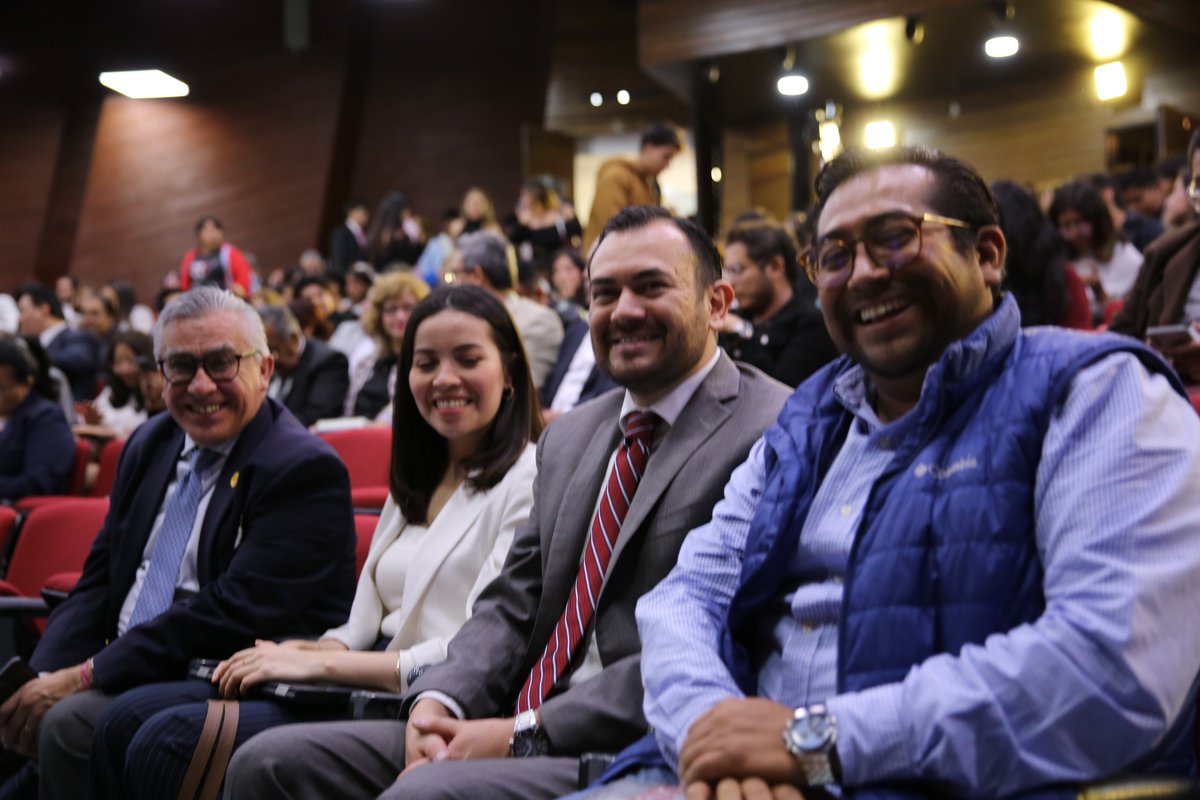 Facultad de Derecho tweet media