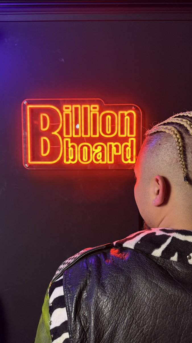 Billionboard tweet media