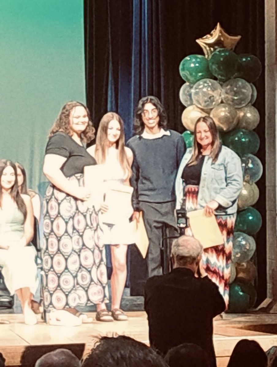 pchs_ptso's tweet photo. Congratulations to our 4 $500 Bess Eichelberger Scholarship winners! 💚 

Mikayla Bush, Alyssa Link, Sean Salkas. Not pictured Sam Bathan (who was helping the PCHS baseball team get the win!) https://t.co/IEfqUEIf2Q