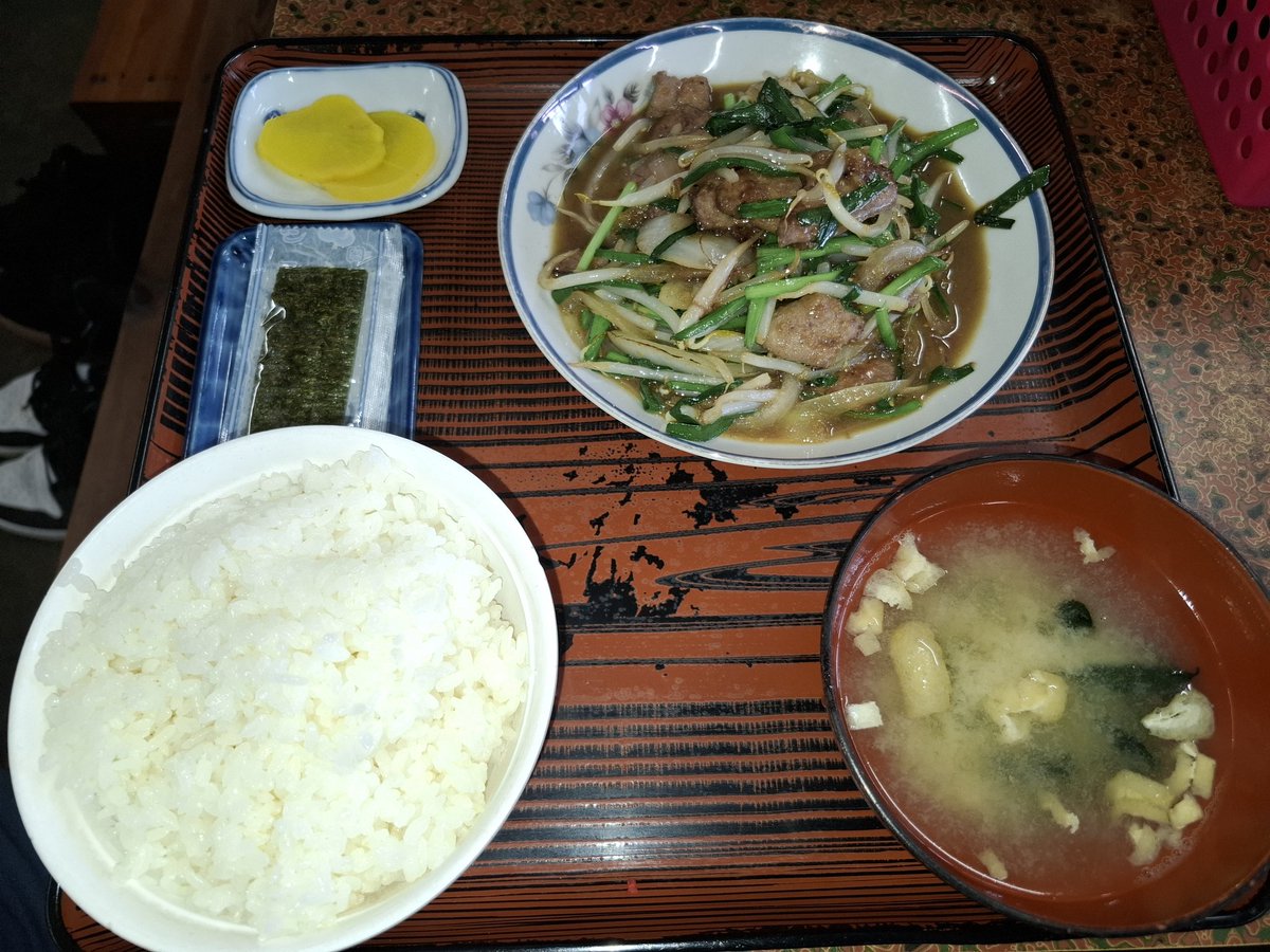 ⛑️今日の昼飯
レバニラ定食にしました🤤
午後の作業もご安全(*｀･ω･)ゞ