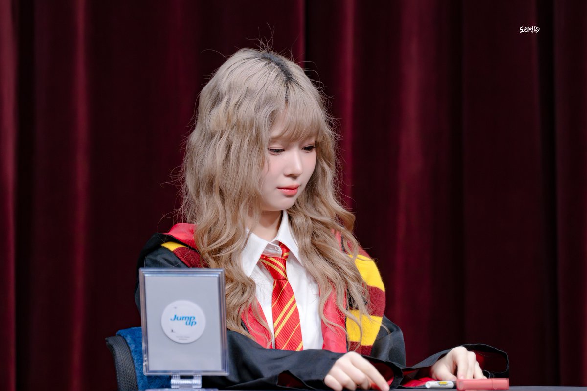 dory_1209_'s tweet photo. 260503 도리

떠올라라...툭

#세이마이네임 #도희 
#Dohee #Saymyname https://t.co/IHBrvqe2HM