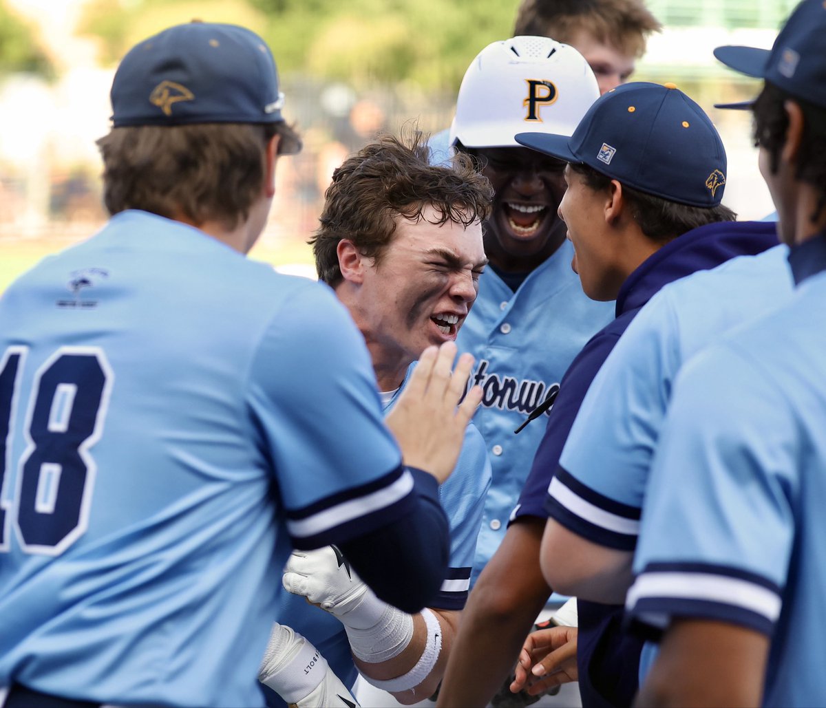 Prestonwood_BSB's tweet photo. 𝙁𝙤𝙧 𝙩𝙝𝙚 𝙛𝙞𝙣𝙖𝙡 𝙩𝙞𝙢𝙚 𝙛𝙧𝙤𝙢 𝙏𝙝𝙚 𝙂𝙧𝙖𝙝𝙖𝙢 𝙞𝙣 2026 📸

Thank you fans!

See y’all in Arlington 💪

#BringItIn | #TheBestPlayAtPrestonwood https://t.co/LjCigqBe1Y