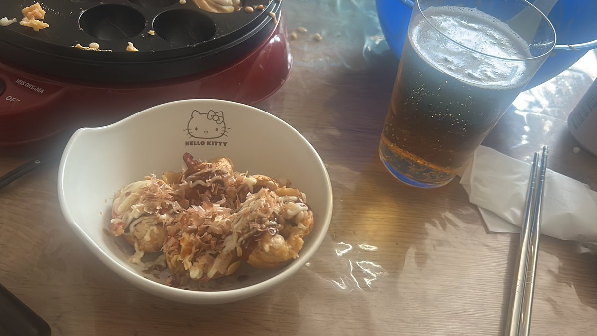 Mimmy_tya's tweet photo. お昼から呑んでる男🍺 https://t.co/FQKsk9UnIa