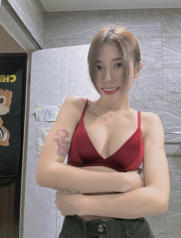 安安 tweet media