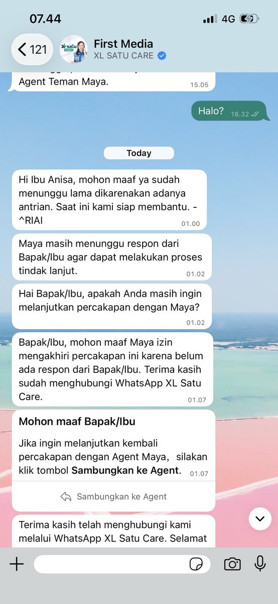 cakicaw's tweet photo. Maaf banget ni @FirstlyMedia @FirstMediaWorld , mau gimana saya respon kalau dichatnya jam 1 malam? Sementara saya chat dari siang.
Internet saya udah mati dari sabtu kemaren dan tidak ada tanggapan sama sekali mengenai keluhan saya. https://t.co/7nTFKKtzD5