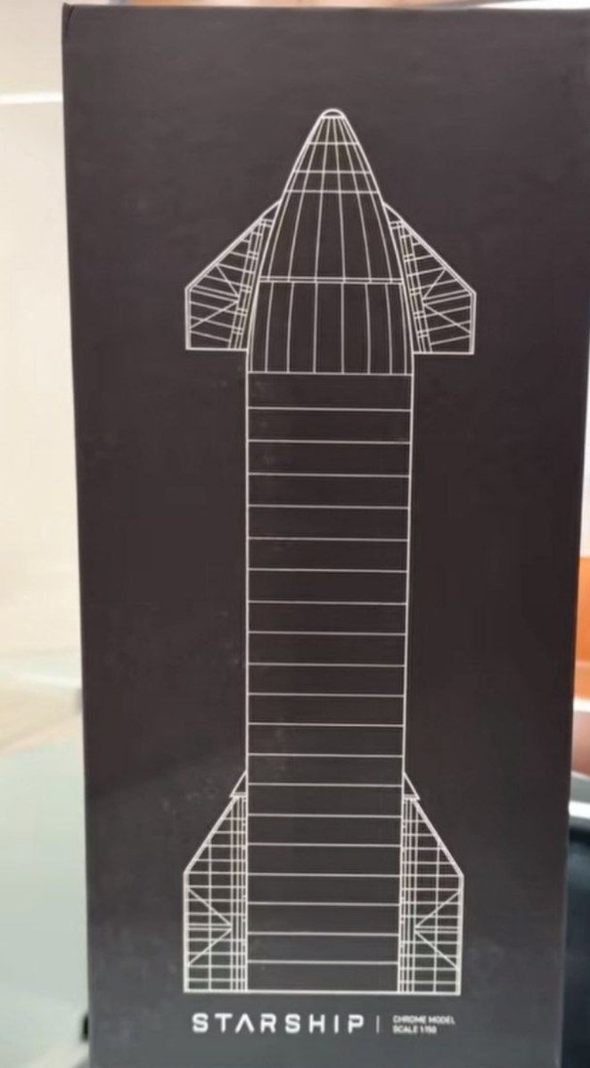 STARSHIP CHROME MODEL is lit 🔥🔥 #starship #spacex