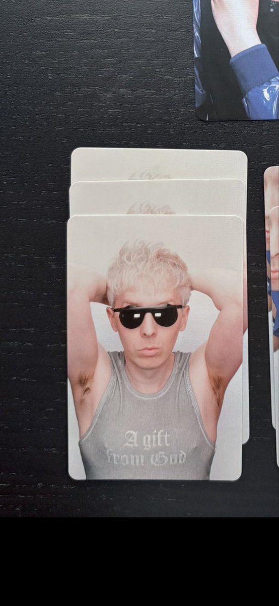 TheParamoreCrew's tweet photo. @biwikin I have an extra of the Dan card, if you’d be willing to trade for either one of the other photos? https://t.co/0dYxIkRlfd