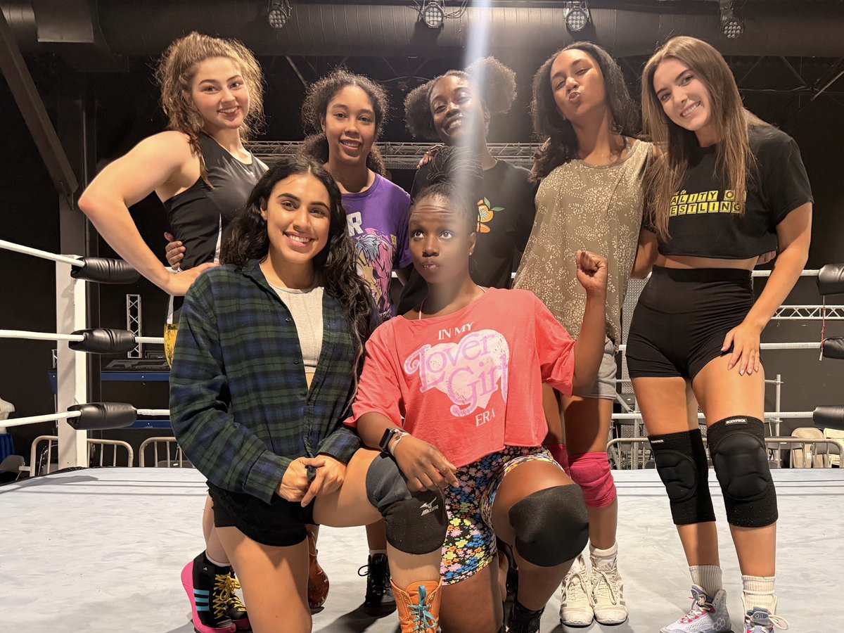 Reality of Wrestling tweet media