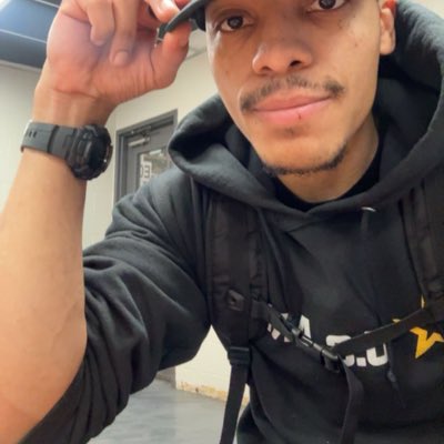 AnswerBradford's tweet photo. #NewProfilePic https://t.co/ak0m7jNbeI