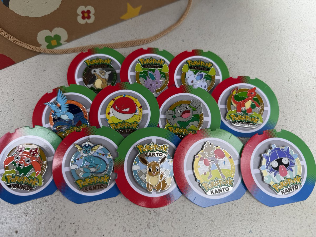 ポケパークカントー ピンバッジ交換 譲)写真のもの イーブイ