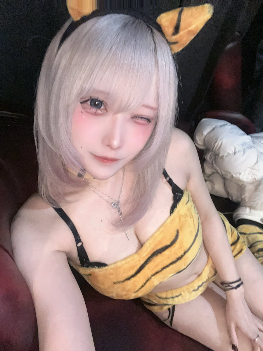顔面 tweet media