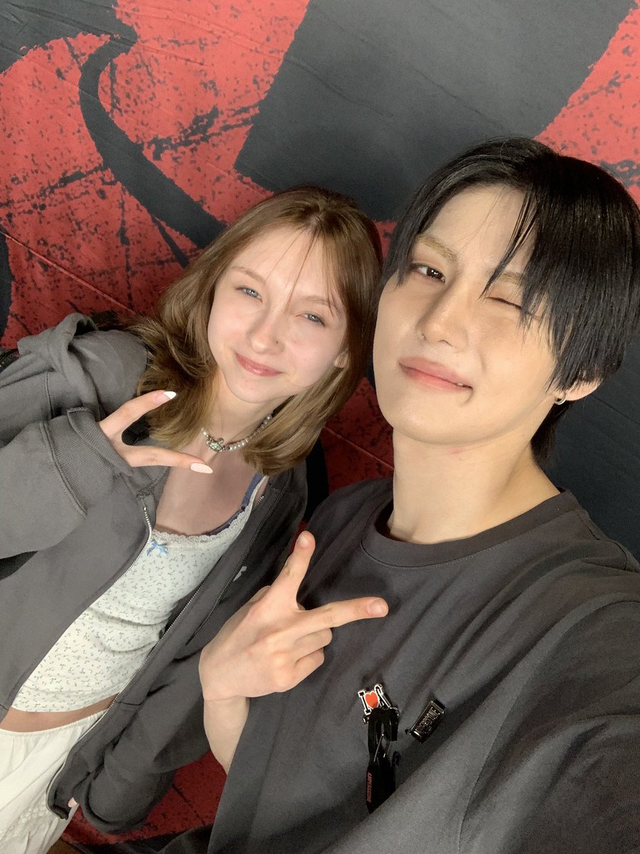 tay♡ tweet media