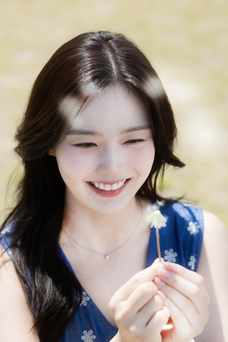 OHMYGIRL_official tweet media
