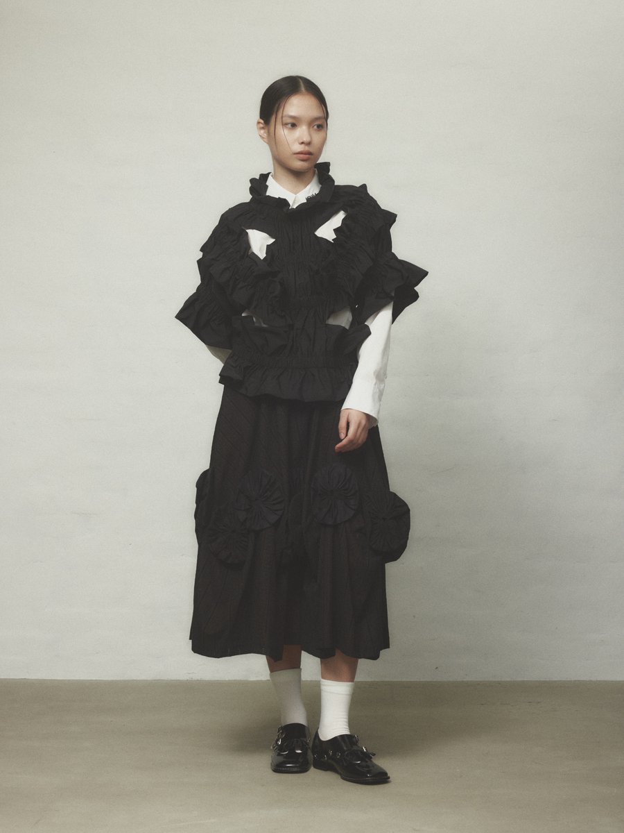 shibuya_parco's tweet photo. 【本日より🪻】HOUGA POP UP STORE
POP UP TOUR “Dress-up your mind” を開催。ツアー初披露のレースをあしらった新作フリルドレスをはじめ #HOUGA 初のキャップやトートバッグをラインナップ🪽
🗓️5.20ｰ6.3
📌渋谷パルコ/4F POP UP SPACE「STAIRS」
▼詳細はこちら
https://t.co/Yy5HaK7VoM https://t.co/86hrbAonmz