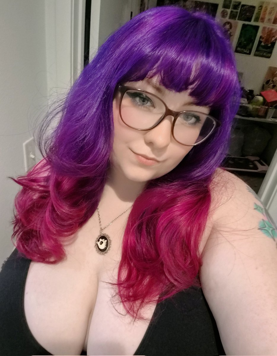 Battie 🦇💜 tweet media