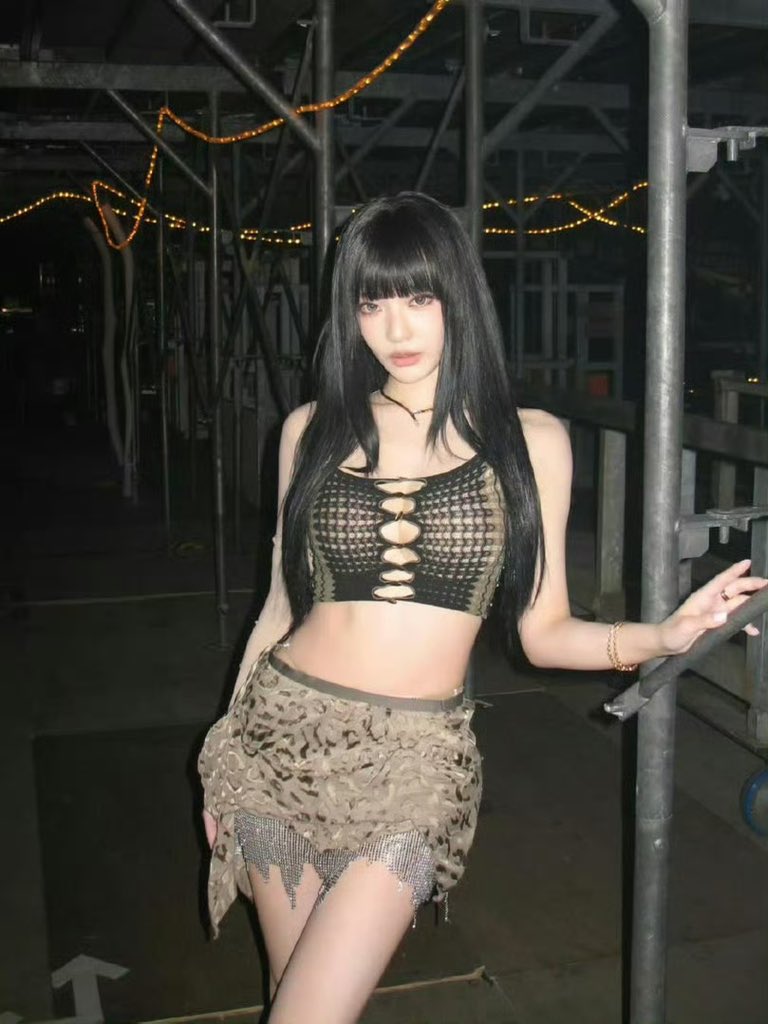 宁艺卓的身材很曼妙 https://t.co/x8KU6wpJRn