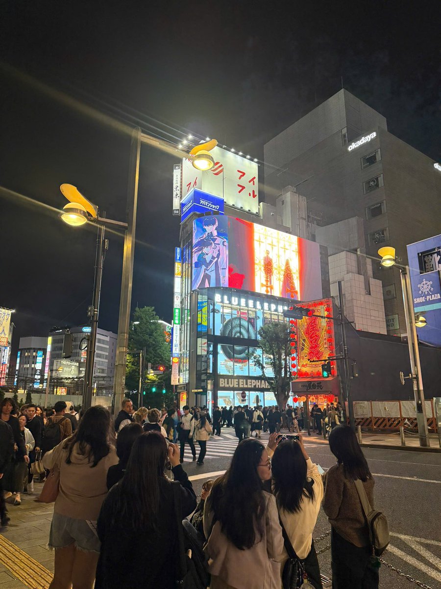 Thaohts tweet media