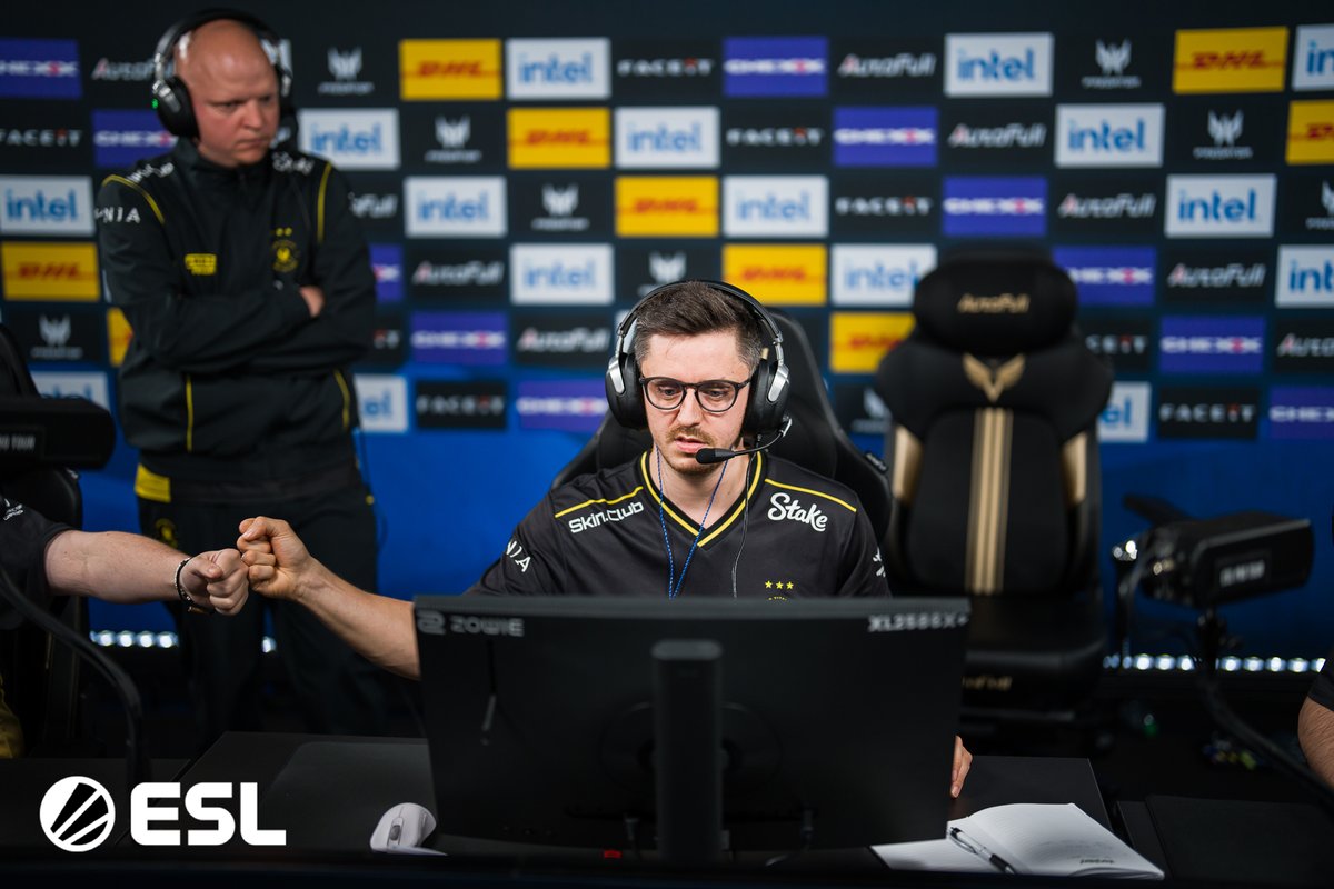 AutoFull Gaming Chair tweet media