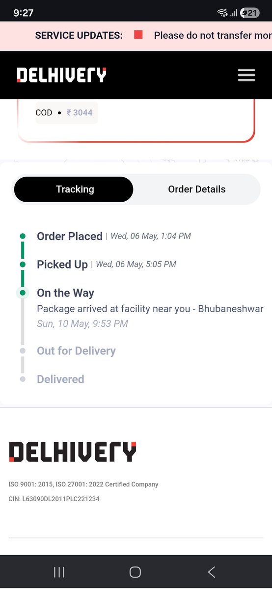 182Priyanka's tweet photo. @Maharsh25283555 @delhivery Not sure how are they functioning. Have been tweeting since 2 days but noone has acknowledged either. Atleast 3 parcels and 3 pickups are stuck since more than 3 days. https://t.co/CKiZE5pwG0