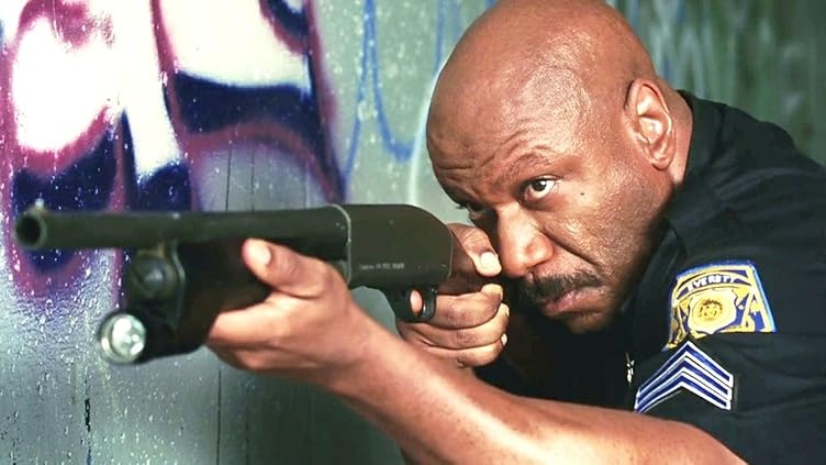 EVILSCRE4M's tweet photo. Happy birthday to Ving Rhames, whose horror credits include The People Under the Stairs, Jacob's Ladder, Dawn of the Dead, and Piranha 3D. https://t.co/IbP98HITGi