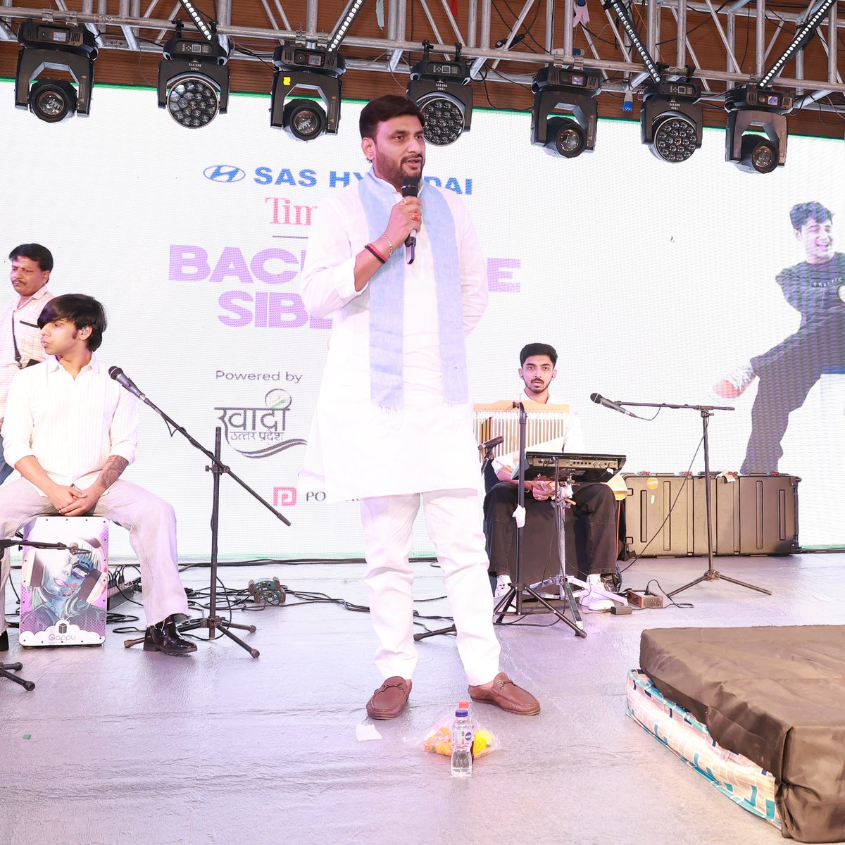 centurionaca's tweet photo. TIMES LIVE with Backstage Siblings at Lucknow turned into a truly wholesome and memorable experience for the students of Centurion 11th &amp; 12th NDA Foundation Batch.
The event was graced by Dr. Neeraj Singh as the Guest of Honour
#CenturionDefenceAcademy #TimesLive https://t.co/kdl2VakThF