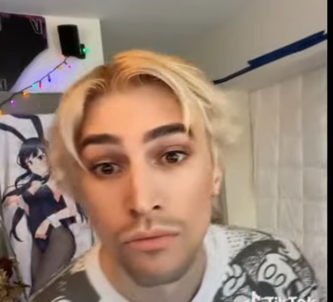 AS3R1US tweet media