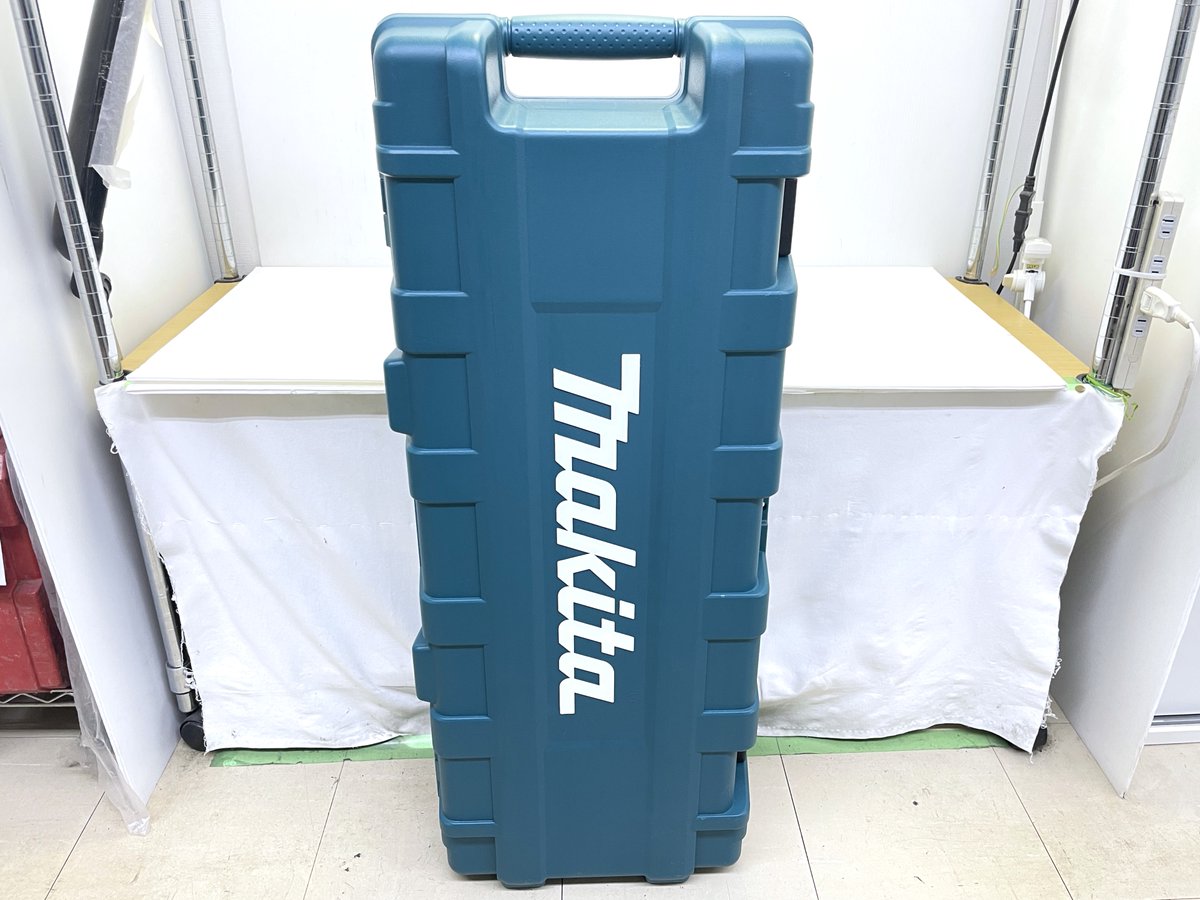 マキタの電動ハンマ用ケースを買取しました。 小さな擦り傷などは
