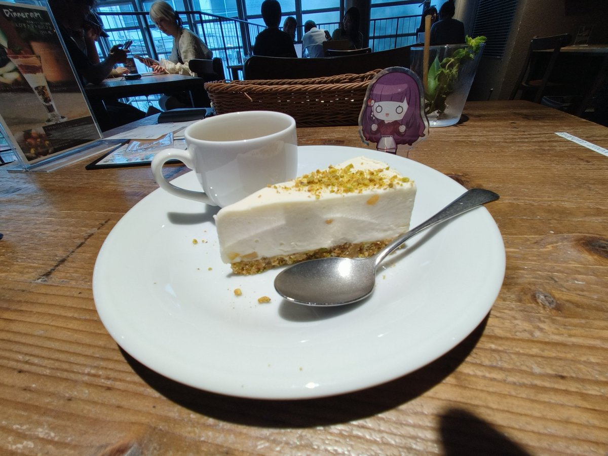 渋谷区ふれあい植物センターでディナー！
すごいボリューム！
#ちび子へ