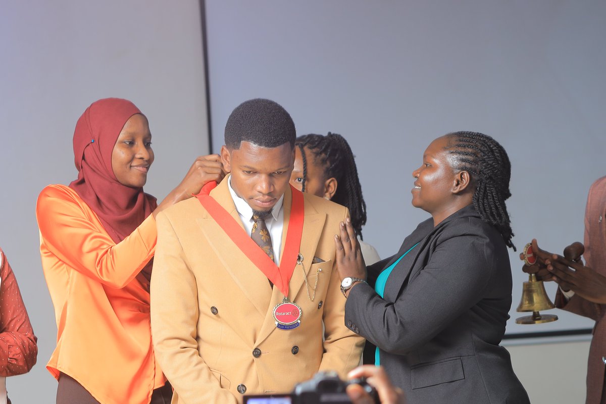 RotaryKibuli's tweet photo. One evening, three incredible leaders, and a shared vision for service. 🤝

Sharing some highlights from the Trio Presidential Installation. Huge congratulations to our new Presidents! We are honored to serve under your guidance this year.

#RCKampalaKibuli #NewBeginnings https://t.co/uN2kXc2NIT