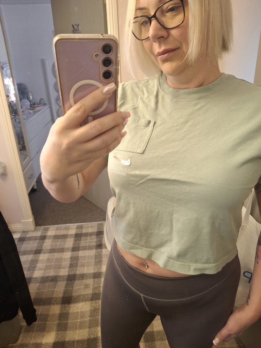 Kelly tweet media