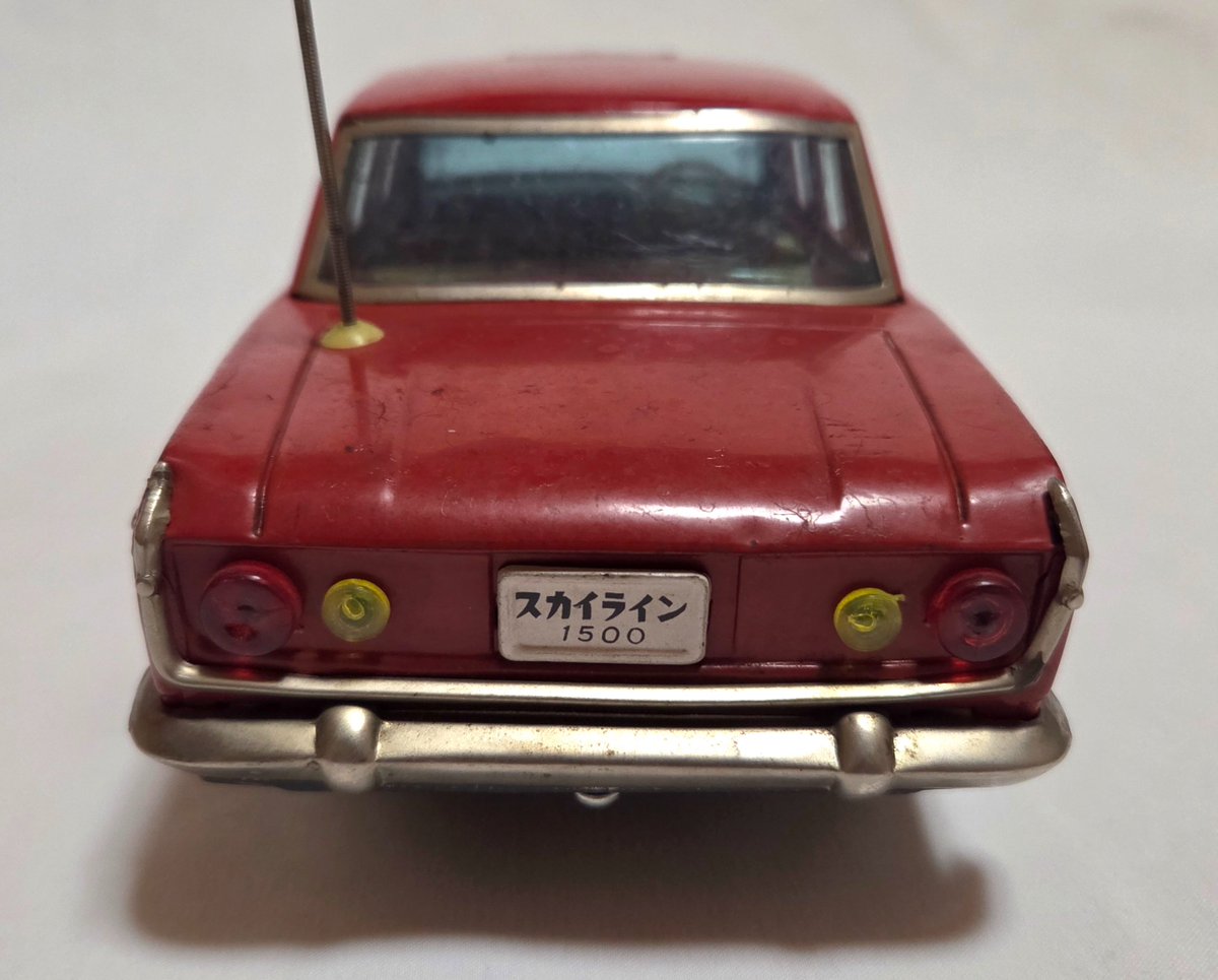 ②イチコー ブリキ 車 1964年(昭和39年) プリンス スカイライン1500