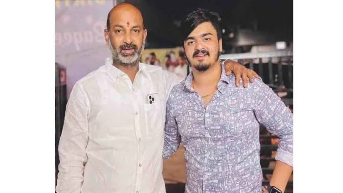 Vidhu tweet media