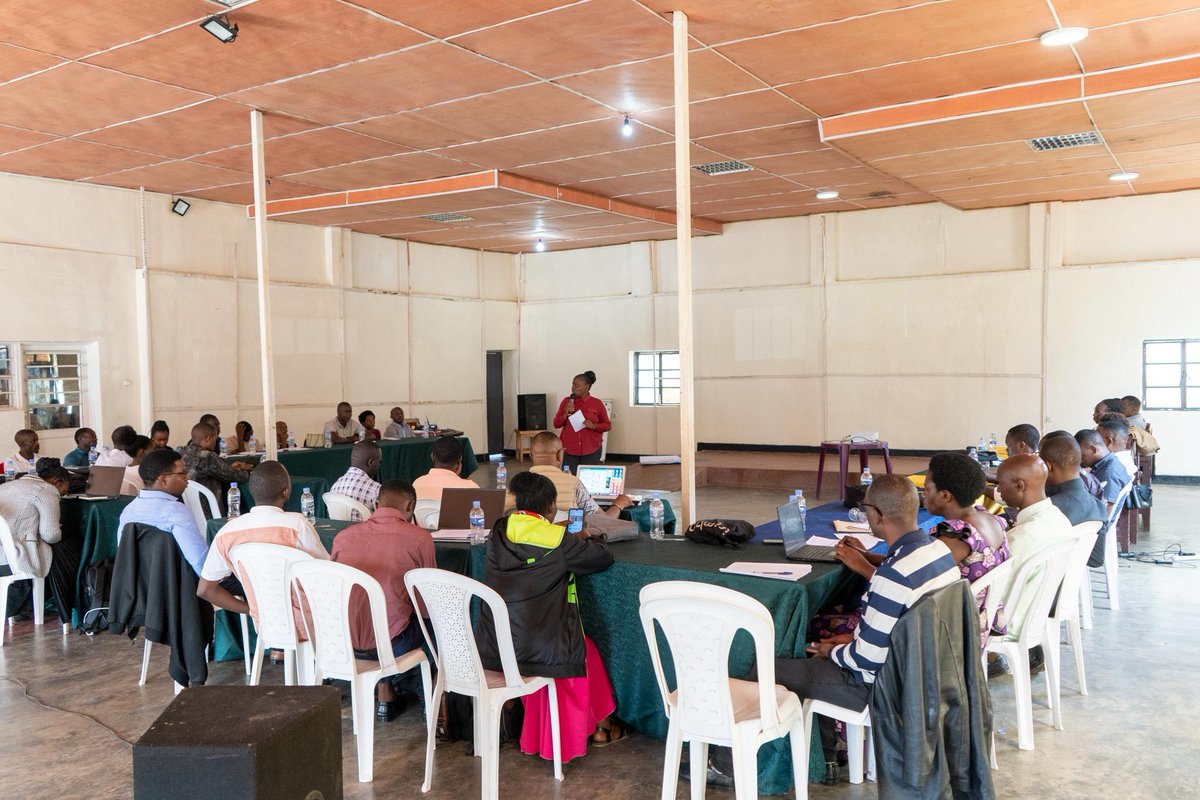 adepe_rwanda's tweet photo. The discussions focused on strengthening collaboration and aligning Alternative Learning pathways (ALP) with local labor market opportunities to support out-of-school children and youth in accessing relevant skills, employment, and sustainable livelihoods.
#LearningForAll https://t.co/O9U7I52XOE