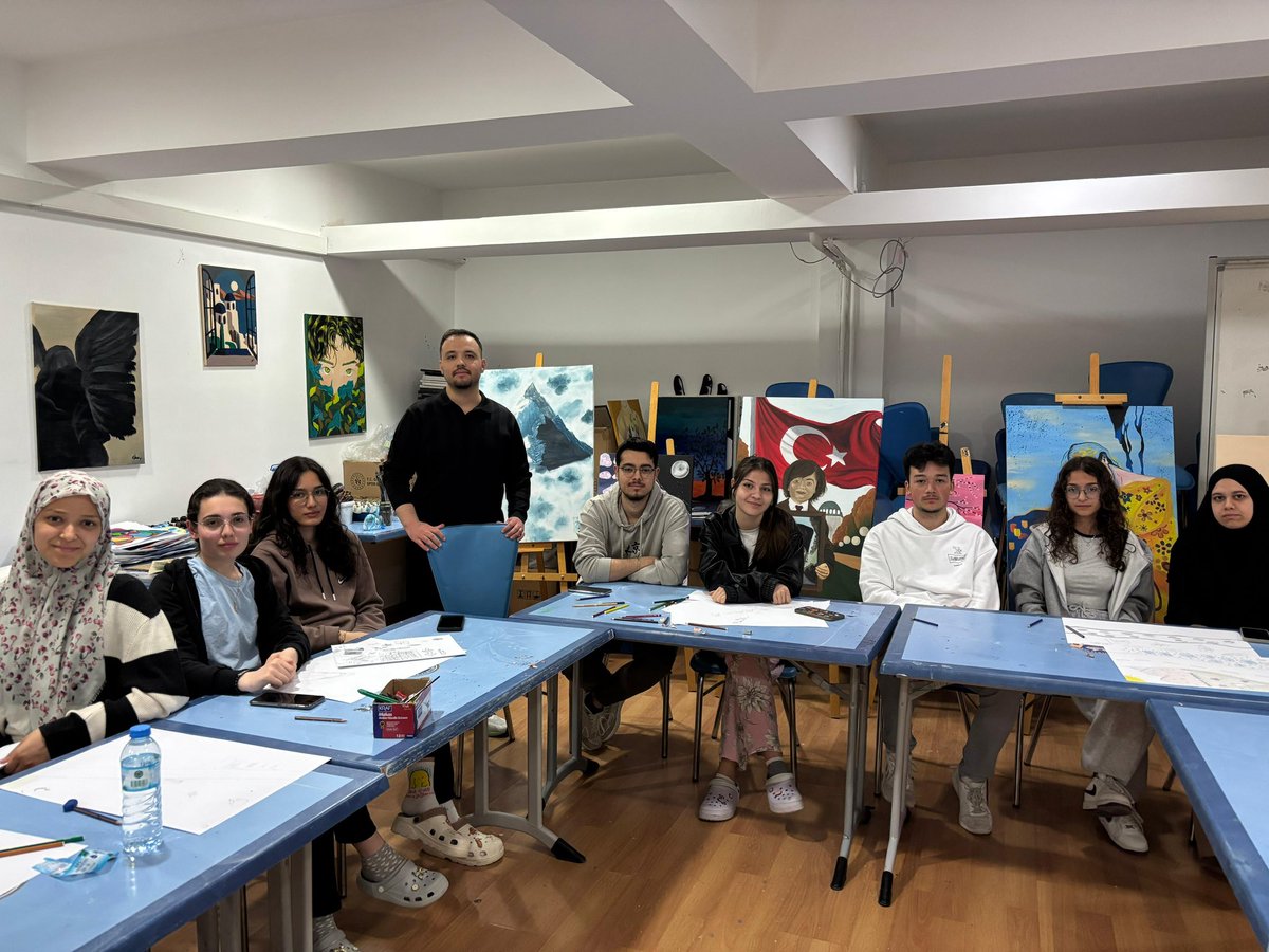 BurdurKYGM's tweet photo. 📍 Burdur Yurdu

#YurtTime öğrencilerimize yönelik hayat becerileri eğitimleri kapsamında keyifli ve verimli bir “Kariyer Planlama ve Liderlik Eğitimi” kursu gerçekleştirdik. https://t.co/zuP1qbcfjI