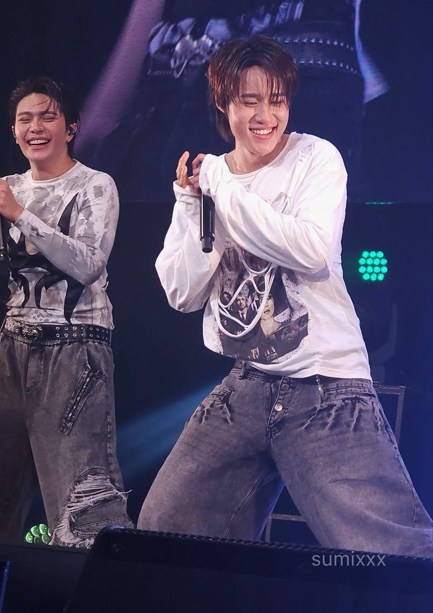 Sumixxx0306's tweet photo. It looks like fun!🥰
#LYKNDuskAndDawnxTokyo
#LYKNDuskAndDawnWorldTour2026 
#nnutdan #Williamjkp https://t.co/ZSLhWDyso4