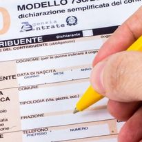 CafCgil's tweet photo. Taglio compensi, per la consulta dei Caf “deciderlo retroattivamente è stato penalizzante”
https://t.co/lMyTXdbJxE https://t.co/D5O3f7z5K0