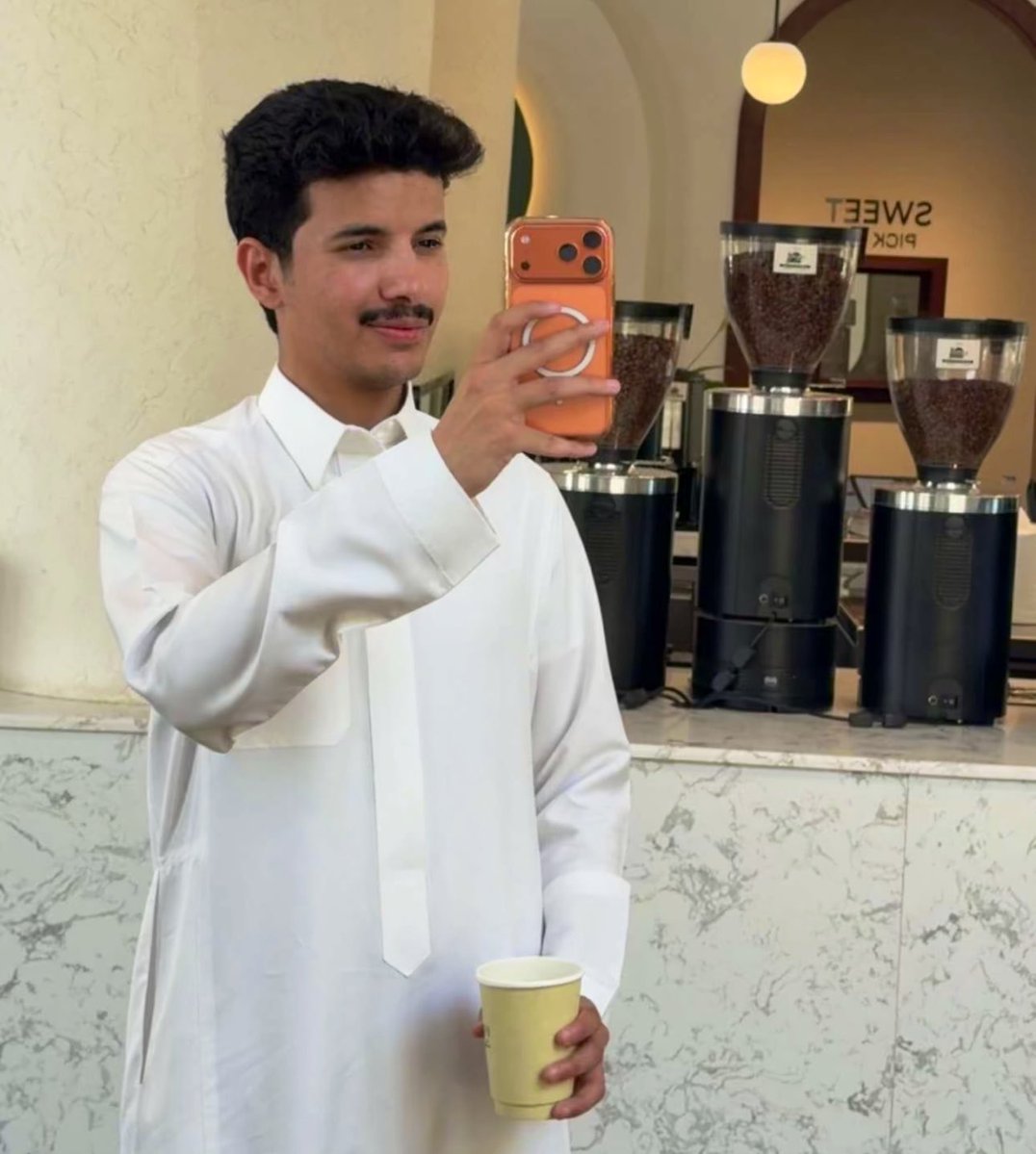ريّ tweet media