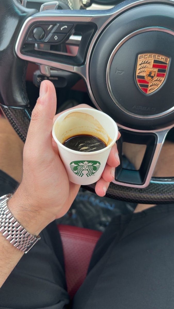 ArefMahdii's tweet photo. صباح الخير للدنيا و الناس المبتسمه✨ https://t.co/Cvrs3Pahfy