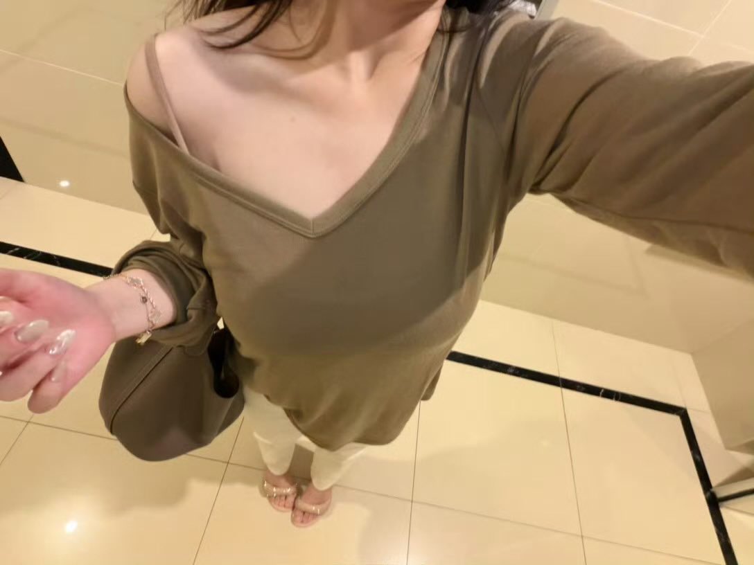 Kiki77 tweet media