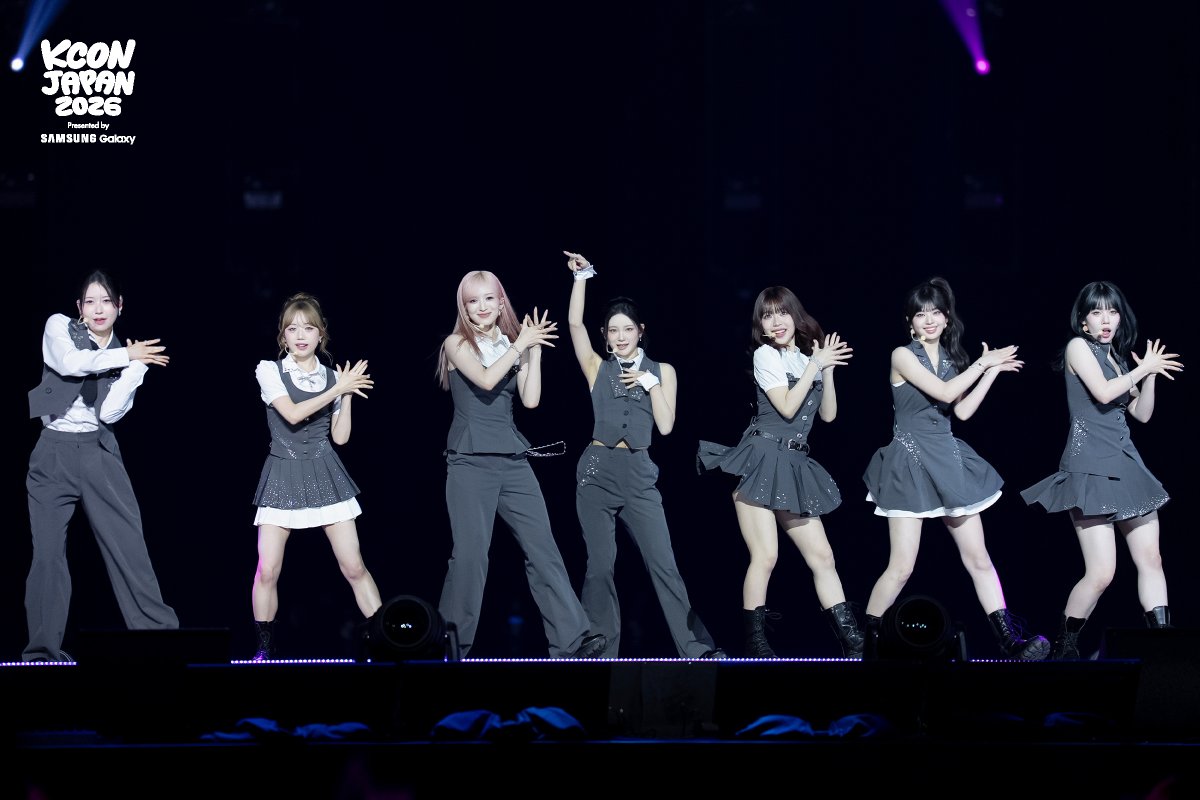KCON_official's tweet photo. [#KCONJAPAN2026] RECAP 📸💜 DAY 3

Capturing the moments we’ll never forget!
心に残る瞬間をキャプチャー。

#ME_I
@official__ME_I_

-
KCON JAPAN 2026 
MAY 8-10 
Makuhari Messe 

Let's #KCON https://t.co/50OWfvODCC